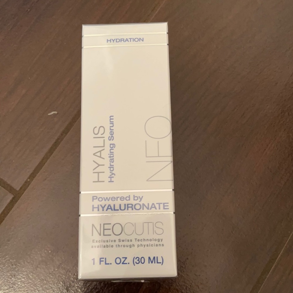 Neocutis Hyalis Hydrating Serum